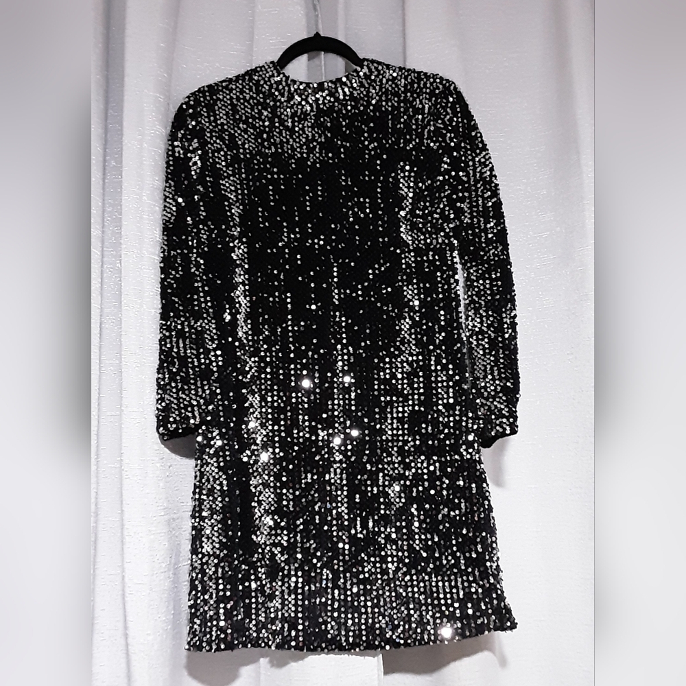 SHOP THE MINT SIZE M.Sequin Black Dress - Picture 2 of 11